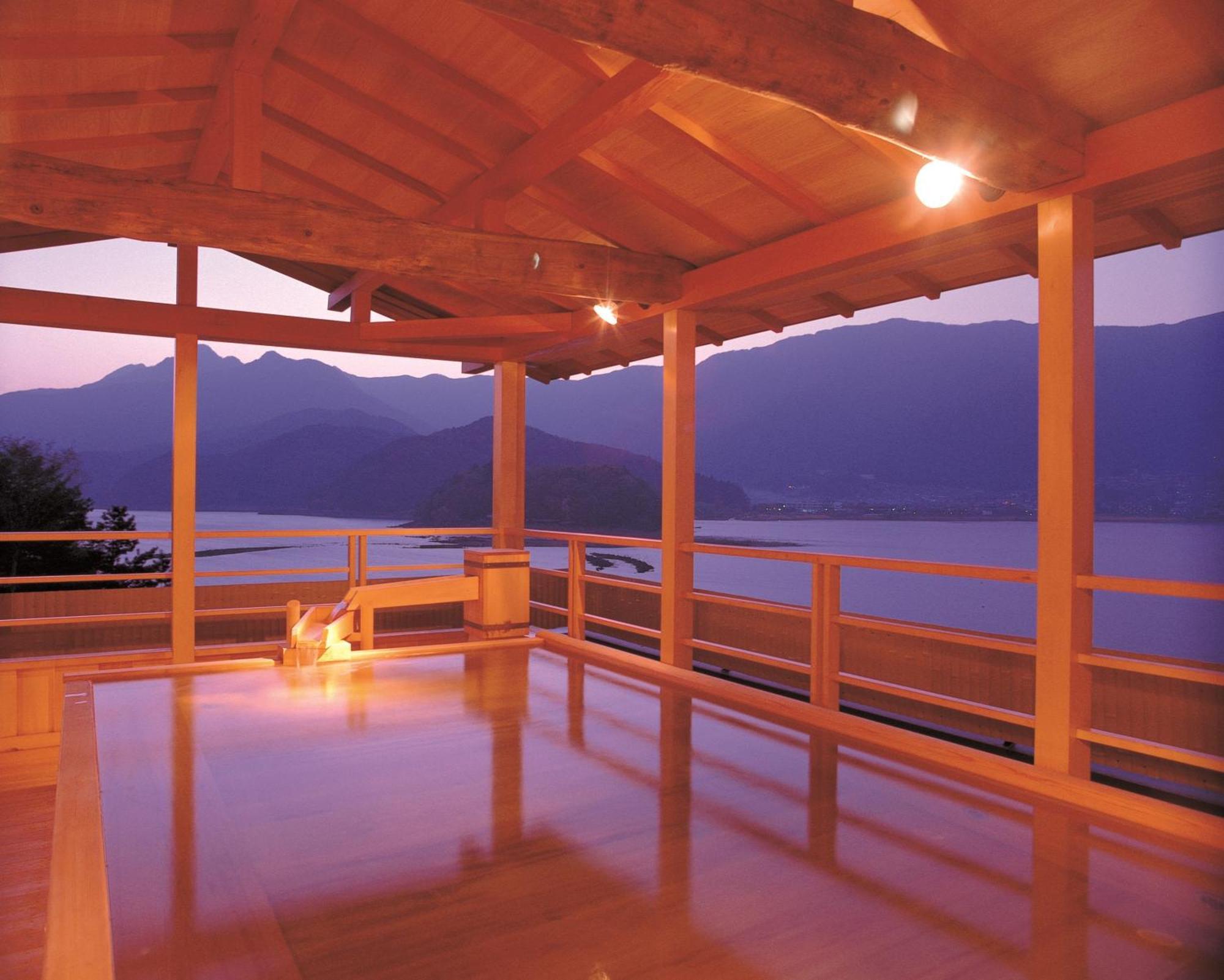 Maruei Hotell Fujikawaguchiko Exteriör bild